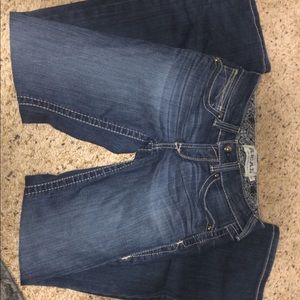 Women’s ARIAT jeans